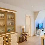 Stylish Norman In Prime Marina Location With Free Underground Parking * Nieuwpoort