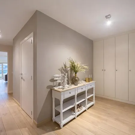 Stylish Norman In Prime Marina Location With Free Underground Parking